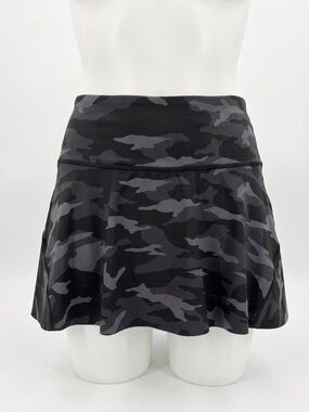 Athleta Ace High Rise Dark Camo Black & Gray Skater Skirt Skort Tennis Yoga